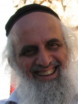 חזי אברהם, מהנדס בנין ושמאי מקרקעין